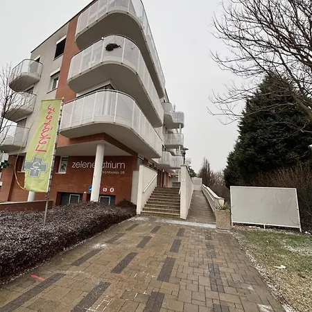 Zelene Atrium